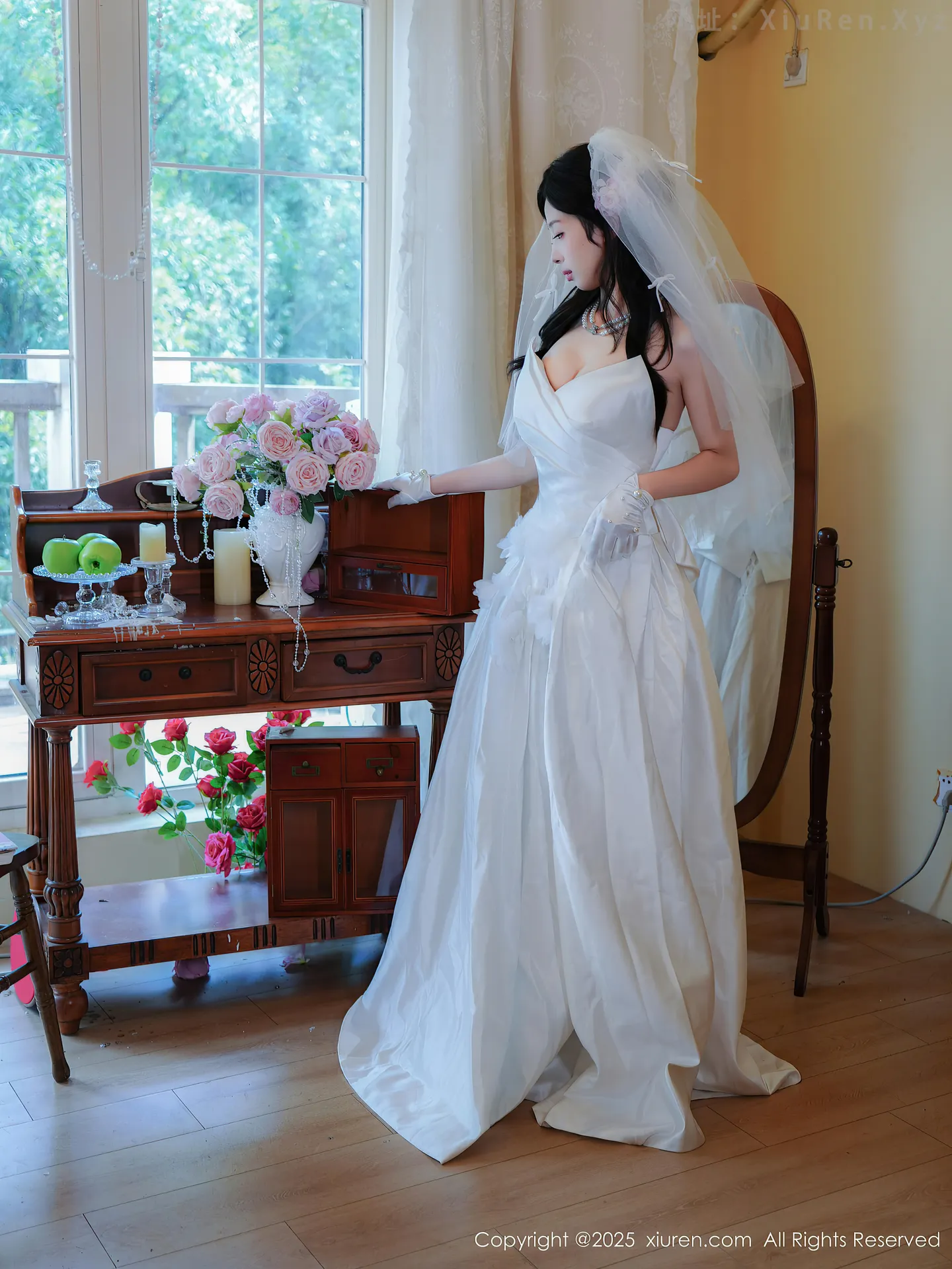 图片[5]-[XiuRen秀人网] VOL.10769 新人模特朱朱molly性感白色婚纱配白色丝袜秀凹凸身材诱惑写真54P-秀人网官方网站